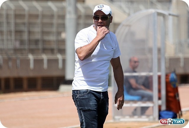 בכורה מוצלחת. מאמן נס ציונה, שי מאור (לירן דורף)